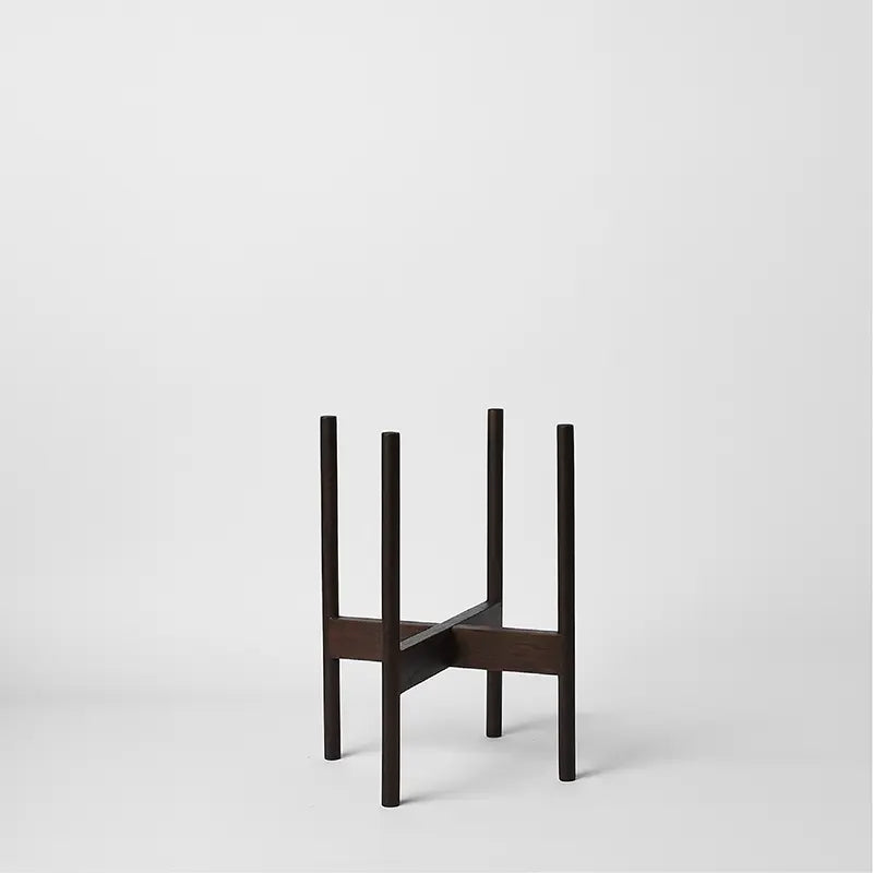 Dark Rounded Stan 10 Inch with a minimalist design on a light gray background